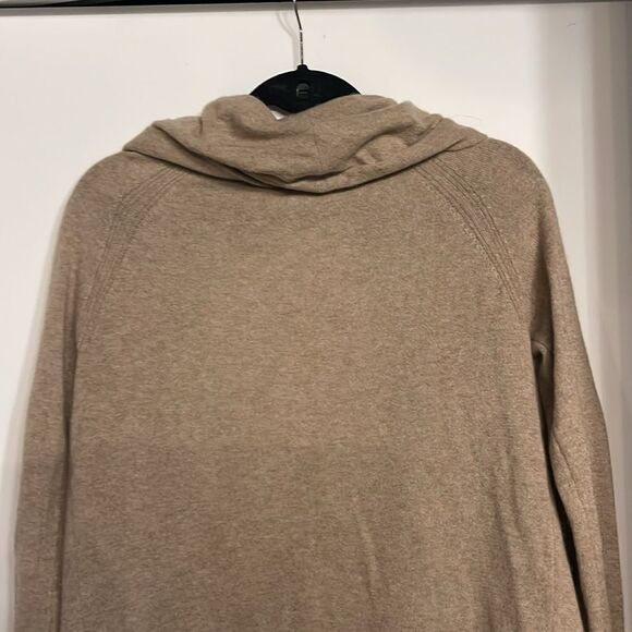 PLY Women’s 100% Cashmere Cardigan Sweater Oatmeal Small  Smoke Free Home. - Picture 5 of 6
